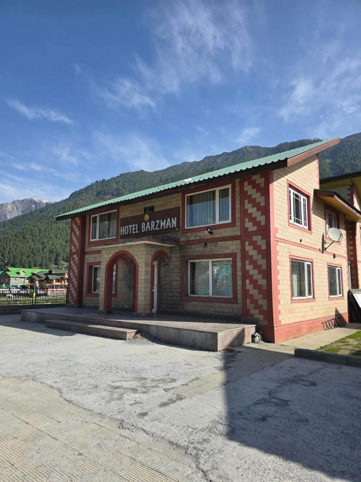 Hotel Barzman Sonāmarg Exteriör bild
