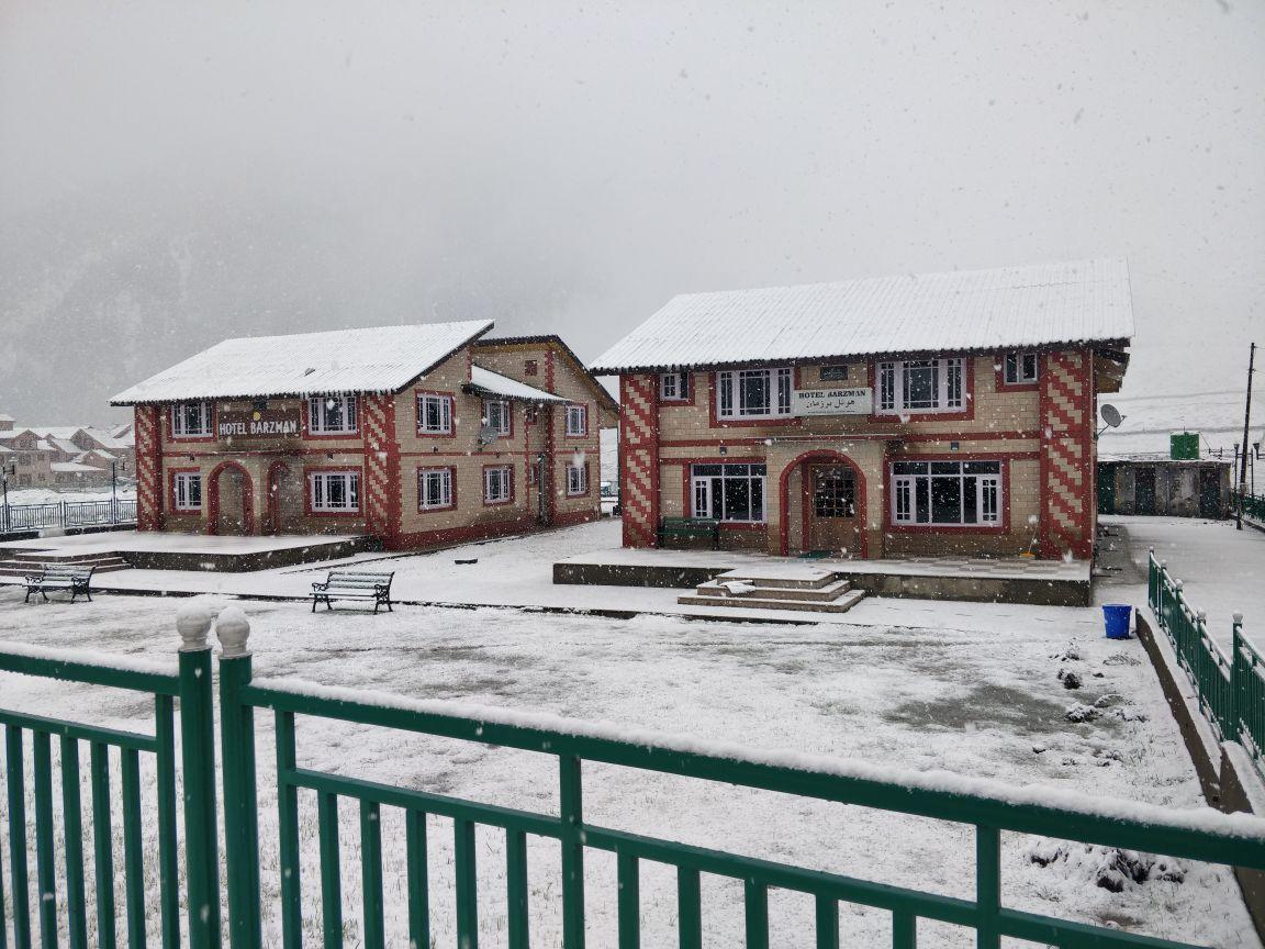 Hotel Barzman Sonāmarg Exteriör bild